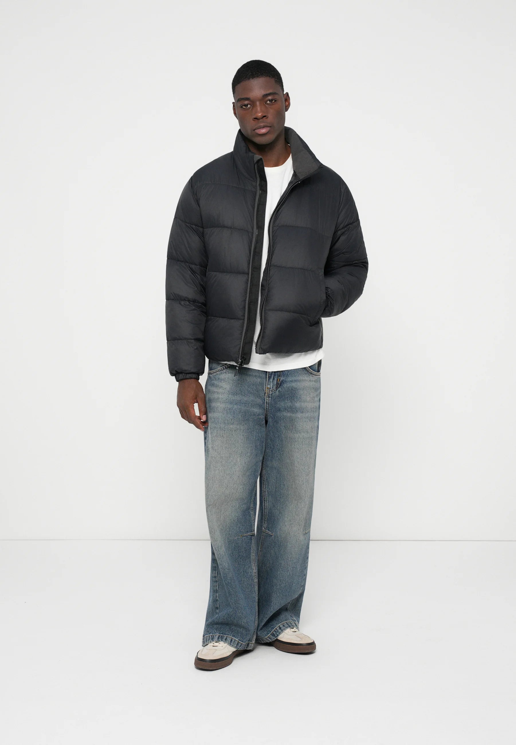 Abercrombie & Fitch AIRCLOUD MOCK PUFFER - Winter jacket - black