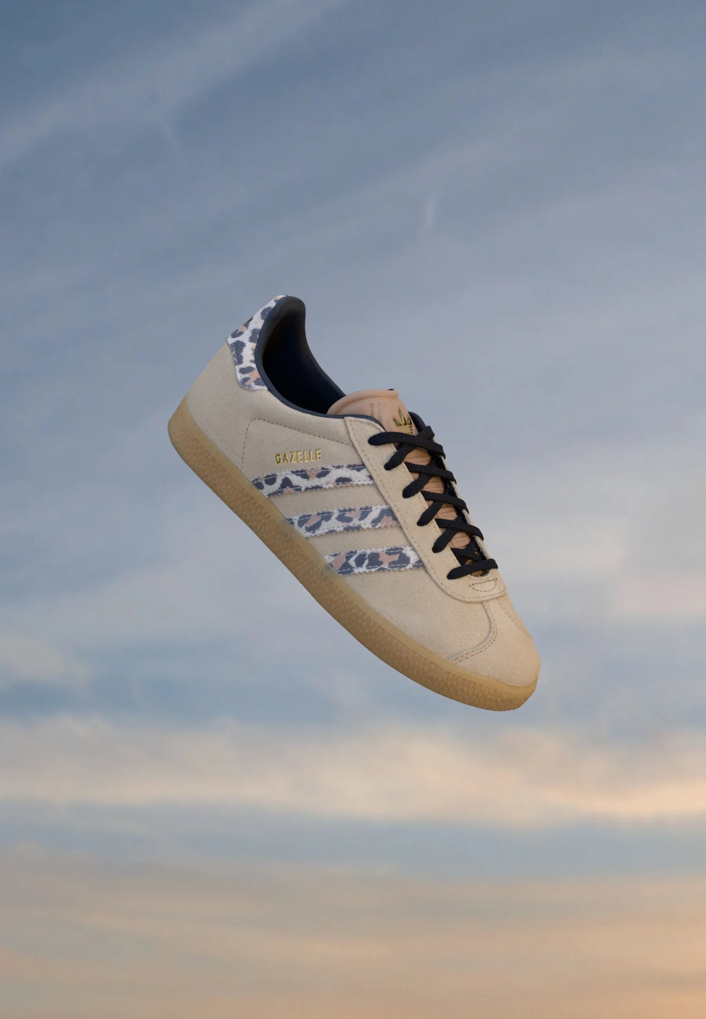 adidas Originals GAZELLE UNISEX - Trainers - magic beige/white