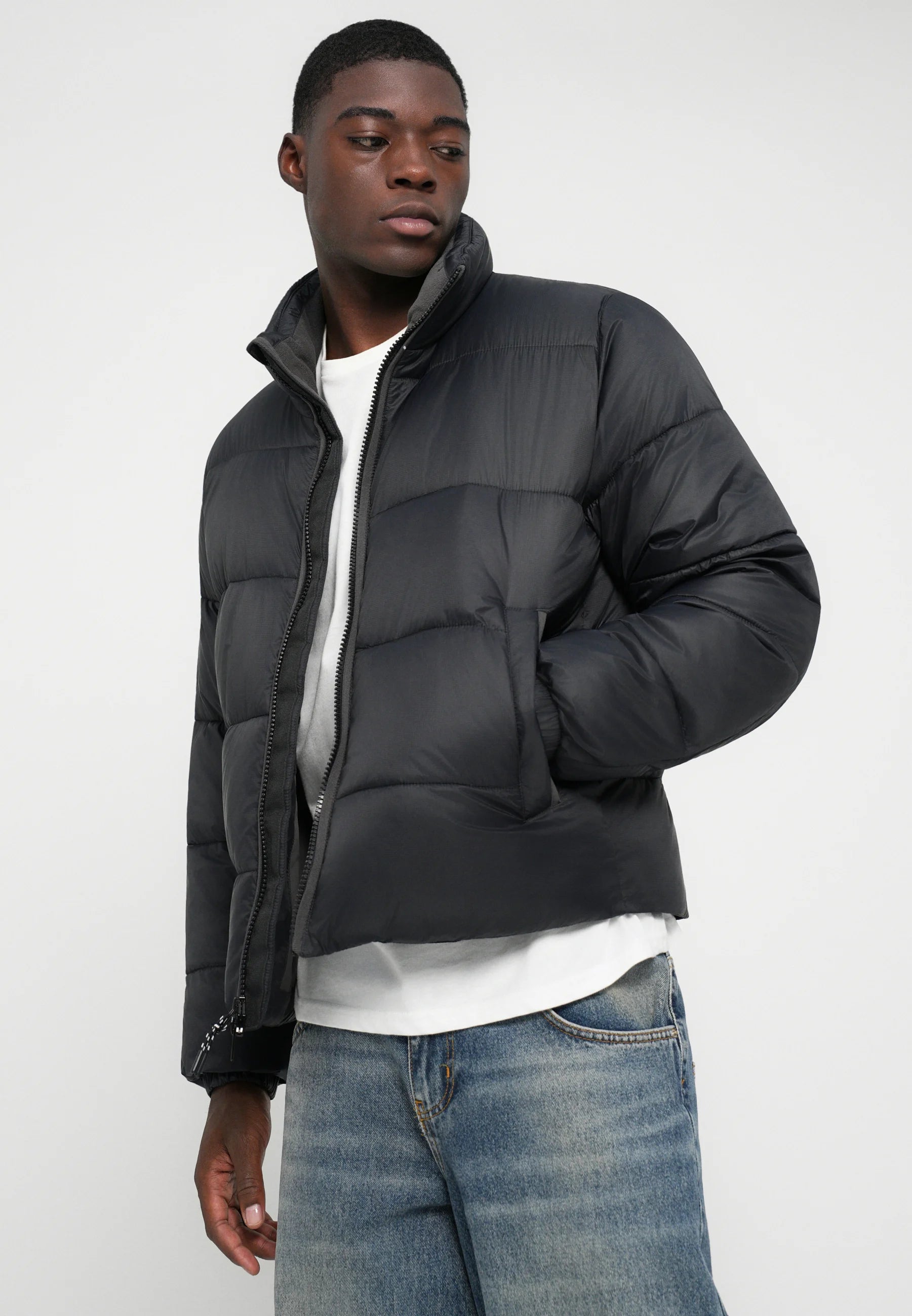 Abercrombie & Fitch AIRCLOUD MOCK PUFFER - Winter jacket - black